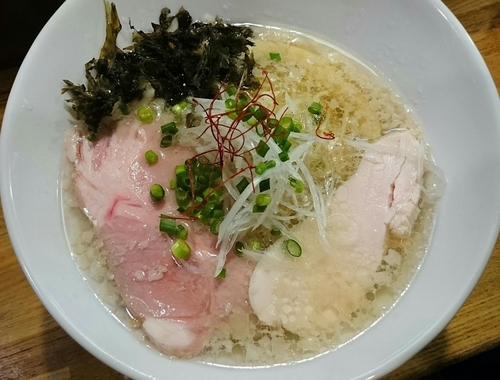 「鶏清湯 背脂塩ら～めん 他」@麺庵 小島流の写真