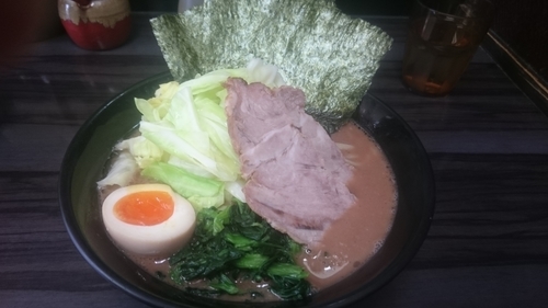 「特製ラーメン・並＋ライス」@横浜家系らーめん 武術家の写真