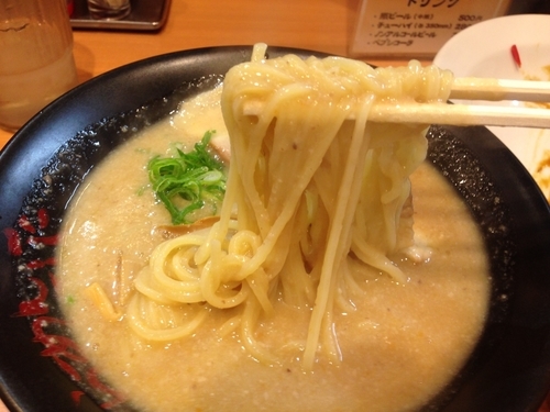 「こってりらーめん」@らーめん 一作 茨木店の写真