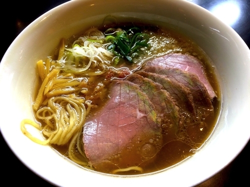 「贅沢焼牛らぁ麺（1,050円）」@牛骨らぁ麺 マタドール 本店の写真