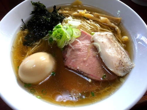 「【限定】鶏出汁白醤油そば（850円）」@麺屋 むじゃきの写真