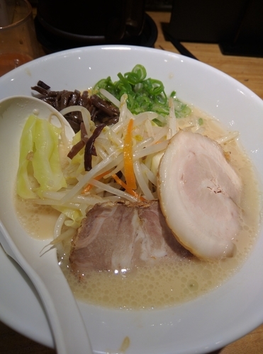 「野菜白丸」@博多一風堂 たまプラーザ店の写真