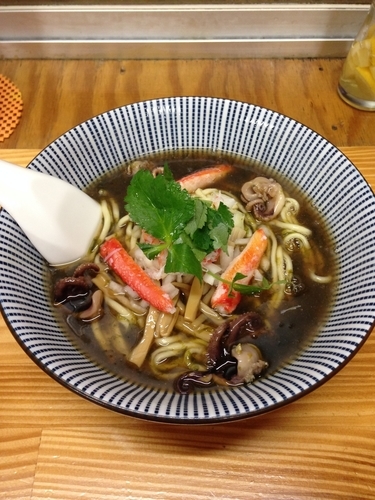 「【限定】飯蛸と青海苔のまぜそば ズワイ蟹のせ」@中華そば よしかわの写真