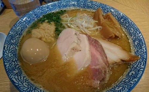 「特製濃厚魚介ラーメン」@麺屋 一燈の写真