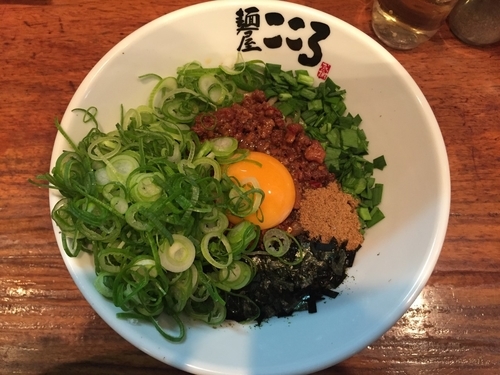 「九条ねぎ盛り台湾まぜそば(900円)」@麺屋こころ 六角橋店の写真