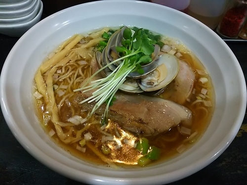 「琥珀醤油麺　※細麺」@らぁめん こはくの写真