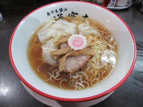 「ワンタン麺（９００円）」@煮干しらーめん 海空土 吉岡店の写真