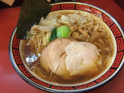 「ワンタン中華そば大盛り」@中華そば 華丸の写真