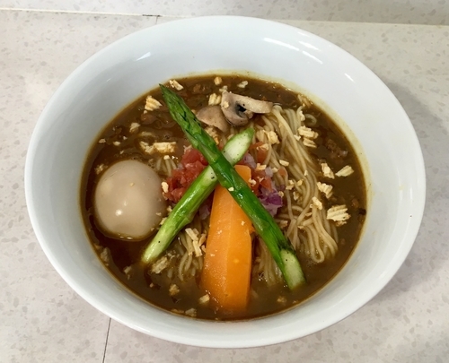 「Spicy 咖喱 Noodle (大人味)【限定】+味玉」@ラーメン星印の写真