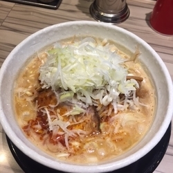 味噌ラーメン　通常価格780円＋白ネギ100円