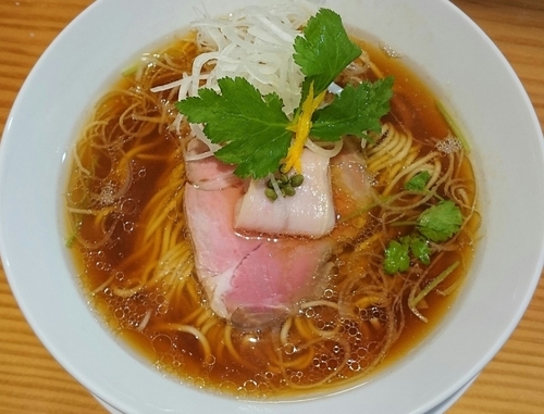 「鶏そば醬油」@麺LABOひろの写真