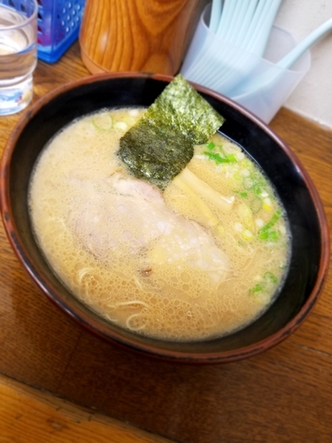 「とんこつ醤油らーめん」@駅西ラーメンの写真