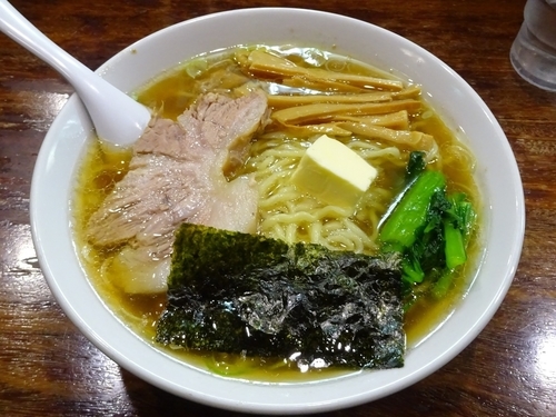「らあめん（730円）＋バター（50円）」@らあめん大安の写真