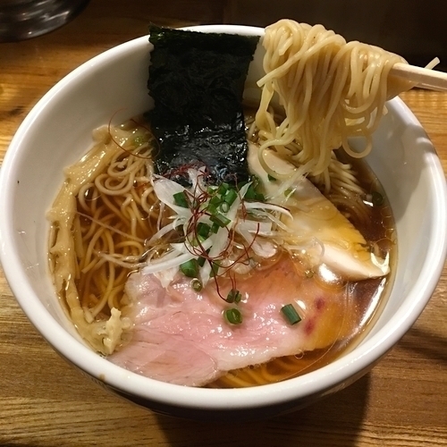 「鶏清湯 醤油ら～めん ￥750」@麺庵 小島流の写真