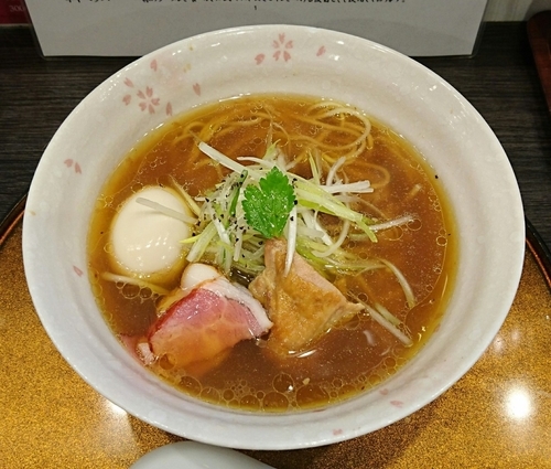 「旨玉中華そば」@チラナイサクラの写真