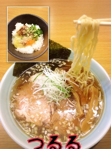 「醤油らーめん￥650＋卵かけご飯(具あり)￥250」@麺屋 つるるの写真