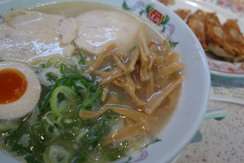 「鶏白湯ラーメン594円」@餃子の王将 野田店の写真