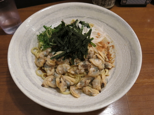 「魚がしそば：780円」@魚介系まぜそば専門店 魚がしそば 新橋本店の写真