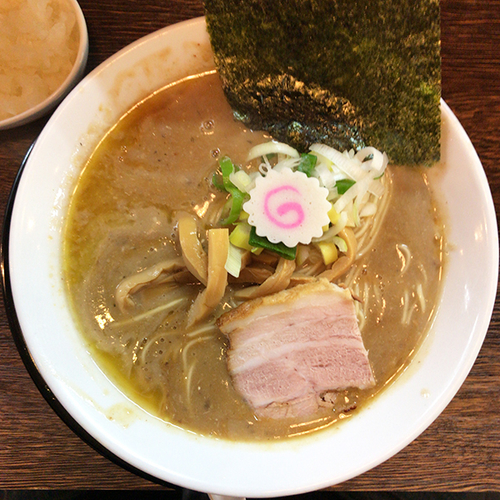 「とろりそば＋玉ねぎ」@東京煮干中華そば 三三㐂 大森の写真