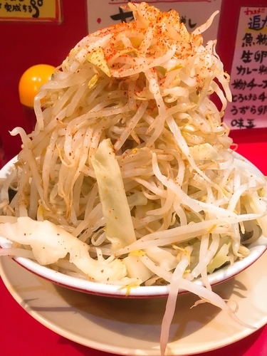 「子豚そば100g 野菜増し増し、ネギ、アブラ」@ひたちなか大盛軒の写真