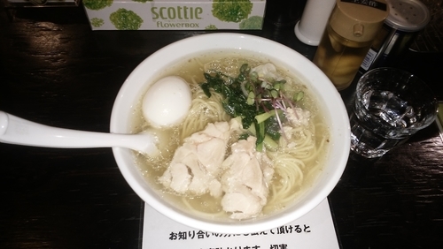 「塩生姜らー麺(大)味玉」@塩生姜らー麺専門店 MANNISHの写真