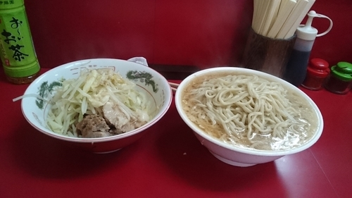 「麺増し大(ニンニク少しアブラ)￥８３０」@ラーメン二郎 京急川崎店の写真