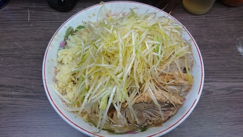 「子ぶた+ネギ ニンニクマシ」@ラーメン二郎 横浜関内店の写真