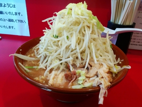 「豚増し麺増し」@ラーメン英二の写真