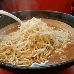 ラーメン　大　700g 　～黒いすり鉢～