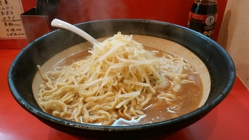 「ラーメン　大　700g 　～黒いすり鉢～」@麺屋 桐龍の写真