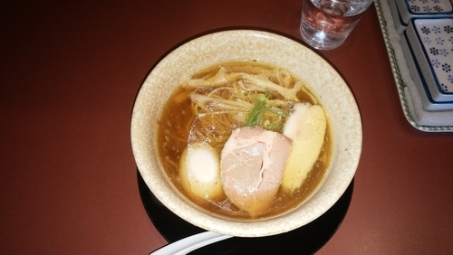 「淡麗中華そば醤油+味玉」@麺童 豊香の写真