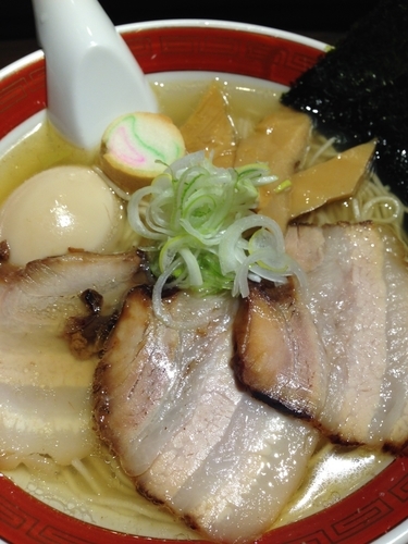 「白醤油ラーメン」@拉麺5510の写真