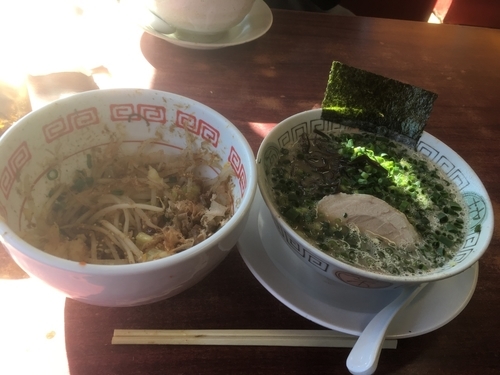 「ネギラーメン（アブラヌキ、ハリガネ）+がっつり野菜&鰹+替え玉（」@博多長浜らーめん 楓神の写真