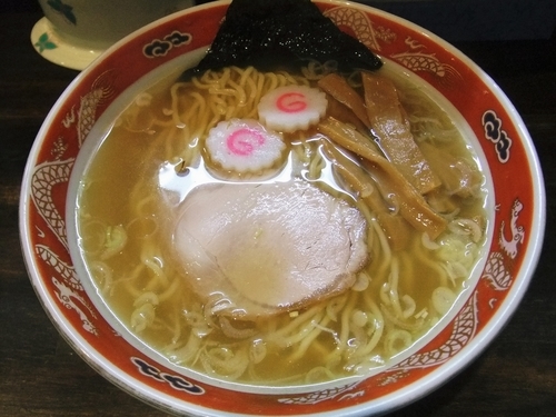 「らーめん(白)(650円)」@荻窪ラーメン 菊池の写真