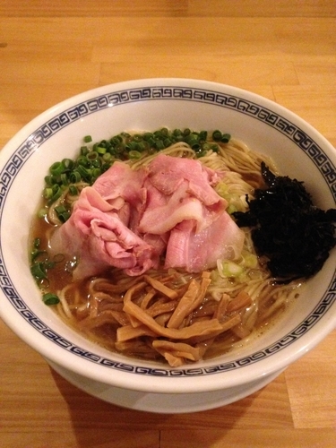 「肉増し伊吹いりこそば」@中華蕎麦 一無庵の写真