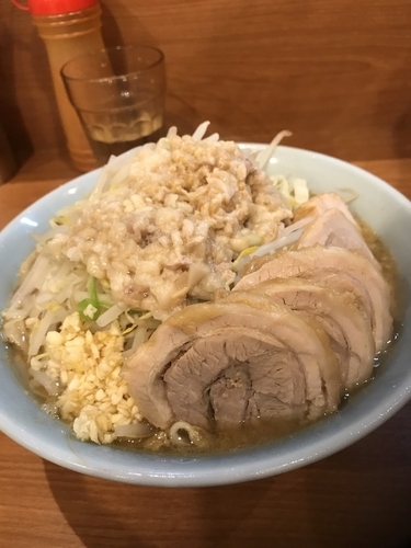 「小ブタ 野菜 にんにく アブラマシ」@ラーメンBoo Boo太郎。の写真