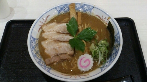 「濃厚ラーメン_750円」@麺や庄の ラゾーナ川崎店の写真