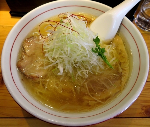 「ラーメン・塩＋葱(950円）」@利尻昆布ラーメン くろおびの写真