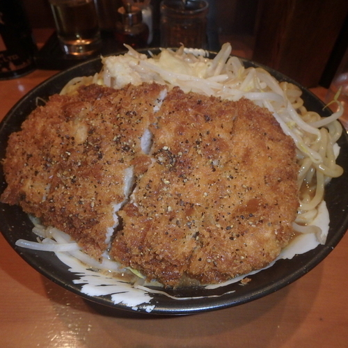 「味噌二郎(小)(750円)、豚カツ(+350円)」@なかひらの写真