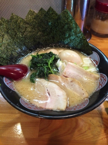 「特製豚骨醤油」@麺屋 貴壱家の写真