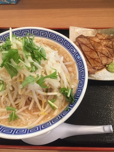 「角ふじラーメン、炙りチャーシュー付き」@炎神 角ふじの写真