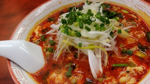 「ミニドラたんたんめん６５０円辛さドラゴン級」@らーめん ドラごんちの写真