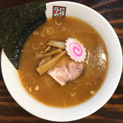 煮干しらーめん 730円