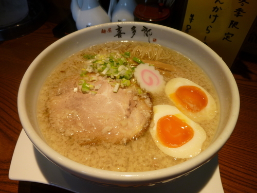 「中華そば+煮玉子」@中華そば さかうちの写真