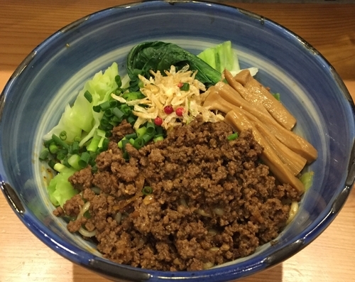 「汁無担々麺 辛痺880円」@自家製麺 啜乱会の写真
