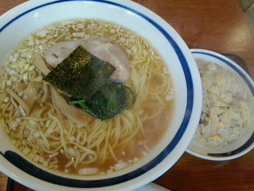 「Bセット(醤油ラーメン+半チャーハン)大盛、餃子、ビール」@一圓 井の頭通り店の写真