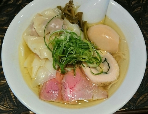 「潮ソバ＋雲吞」@Noodle Lounge～醤～Hishioの写真