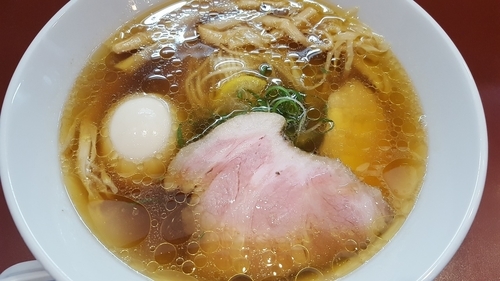 「淡麗中華そば醤油＋味玉」@麺童 豊香の写真