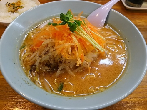 「ねぎみそ　＋餃子：１０円サービス券　＋ライス：サービス」@くるまやラーメン 諏訪店の写真