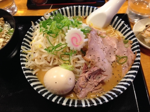 「濃厚味噌そば」@豚骨中華そば おかわりやの写真